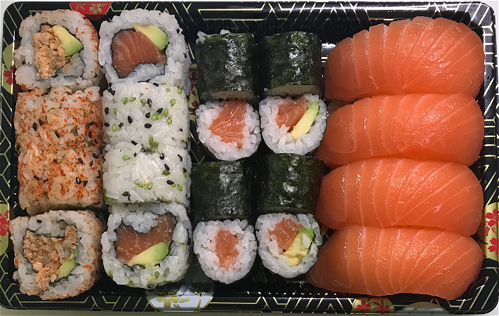 Sushi zalm mix (20 stuks )