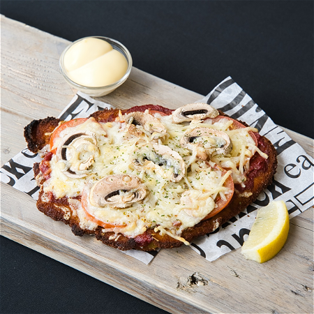 Schnitzza funghi