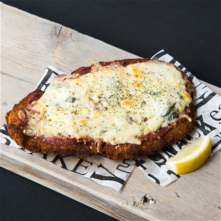 Schnitzza quatro formaggio