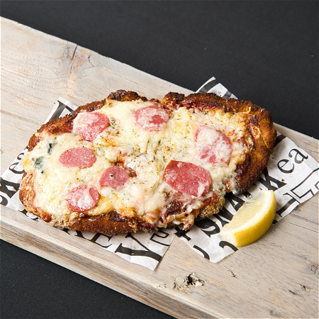 Schnitzza peperoni