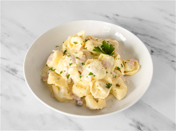 Tortelloni panna & prosciutto