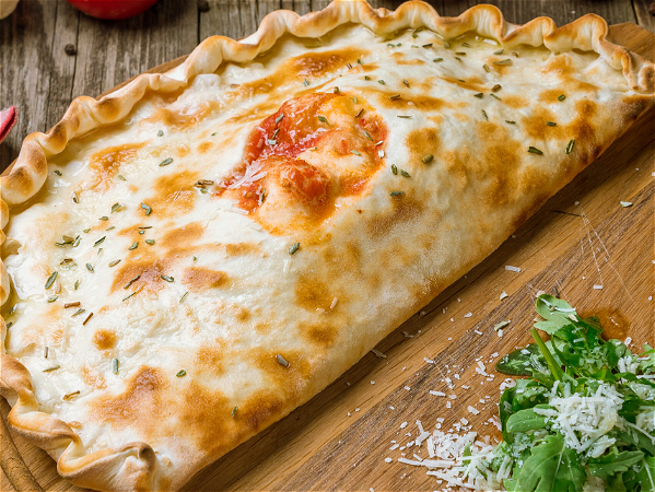 Calzone Bolognese