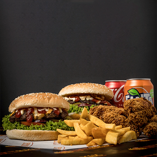 Burgermenu met steakhouse friet en 8 hotwings