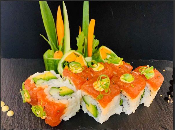 Spicy Salmon Uramaki