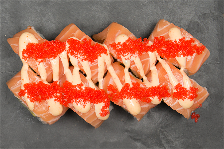 Salmon dynamite roll (4 stuks)