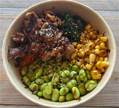 Yakitori poké bowl