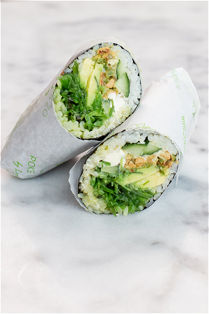 Sushi burrito avocado 