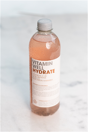 Vitamine water aardbei