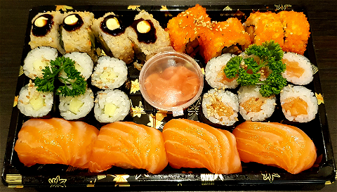 Sushi Box D (26st)