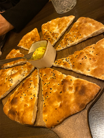 Brood met kruidenboter