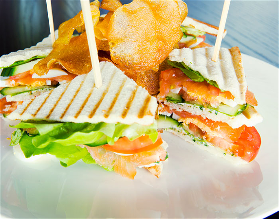 Zalm Club sandwich