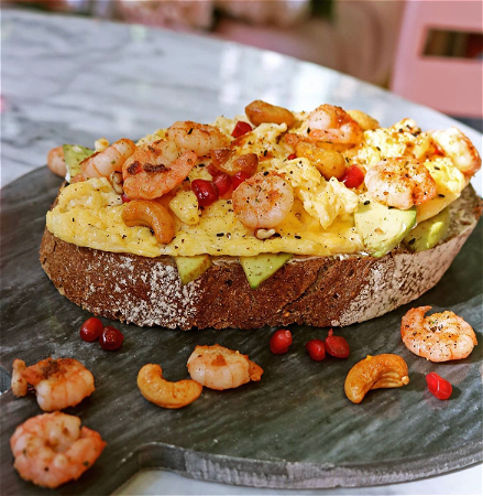 Toast Scampi Avocado