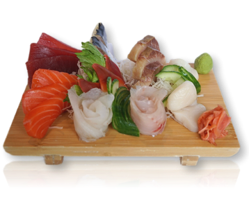 Tanuki's sashimi selection of 8