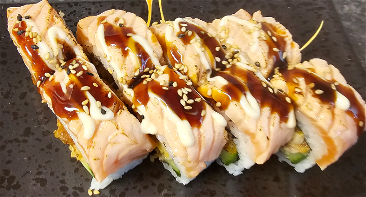 Flame spider salmon roll