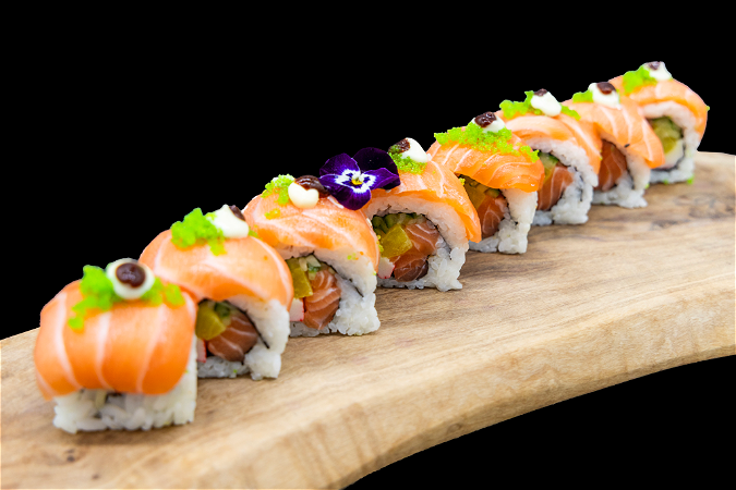 Salmon roll