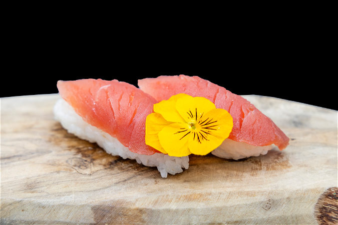 Tonijn nigiri 2 stk.