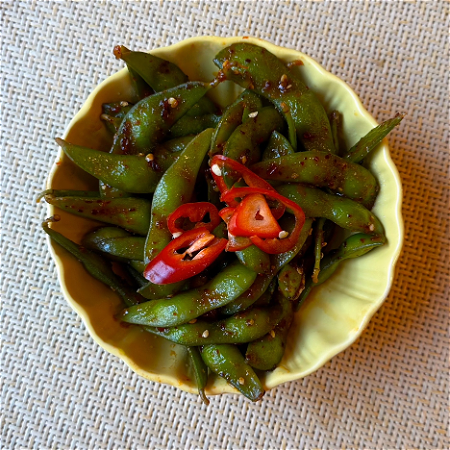 Spicy edamame 