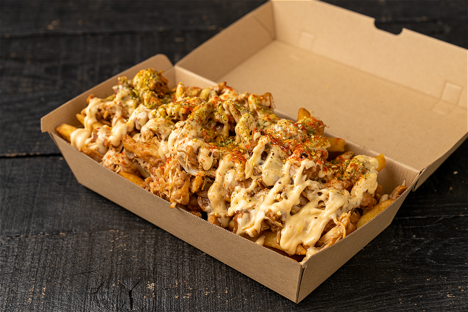 Pulled chicken loaded fries