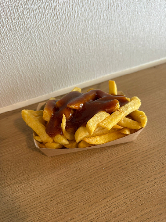 Friet Curry 