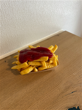 friet ketchup