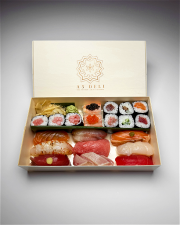Signature Omakase Sushi Box | 1 persoons