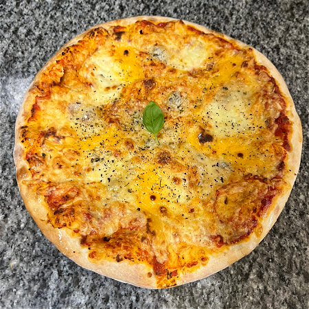 Pizza Quatro formaggi