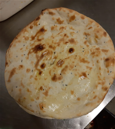 Tandoori kashmiri naan