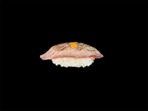 Nigiri flamed maguro