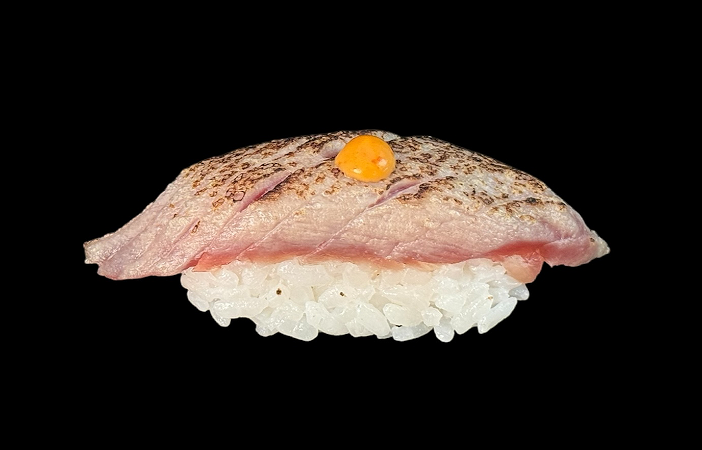 Nigiri flamed maguro