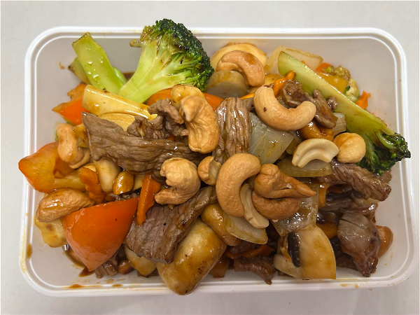 Pad Med Mamung(Cashew Nut with beef)