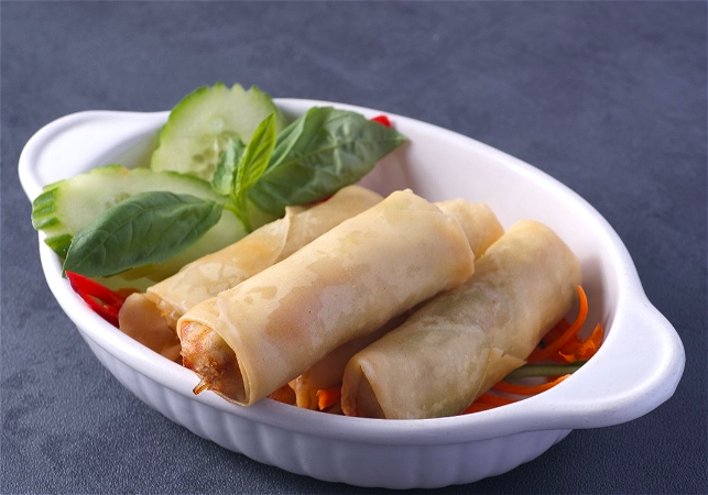 Loempia's met groenten / Spring Roll 4 pcs 