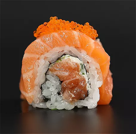 Salmon cream cheese roll