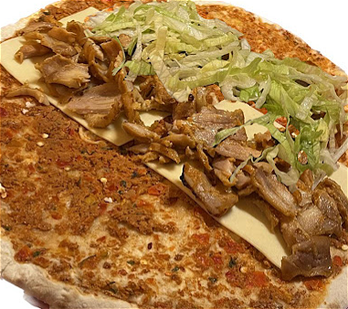 Turkse Pizza Kip Döner + Kaas