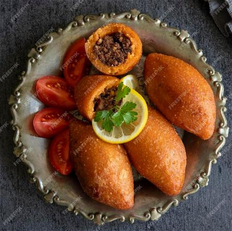 Zelfgemaakte Köfte (Kibbeh)