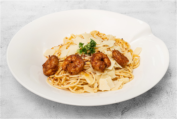 Spaghetti aglio-olio-peperoncino-gamberi picanti