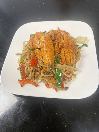 YAKI UDON CHICKEN KATSU 