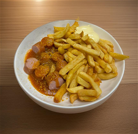 Frietje Duitse Curryworst 