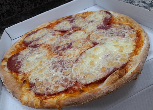 Pizza salami