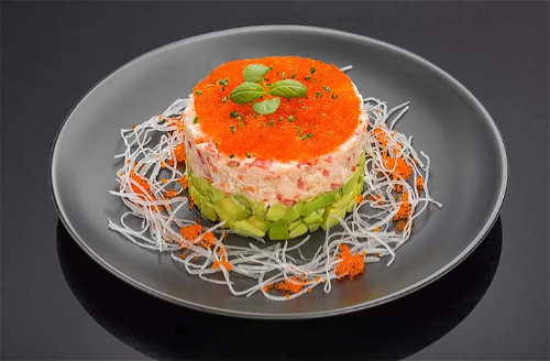 Krabtartaar in pittige saus