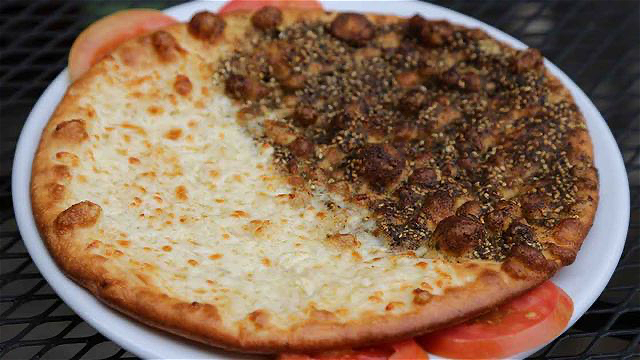  زعتر جبنة zaatar+ kaas