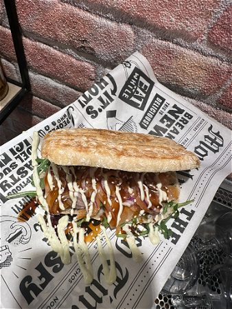 Broodje gerookte zalm teriyaki 