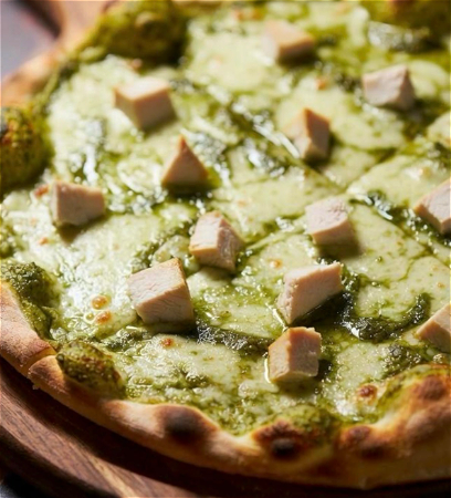 Pizza Kip Pesto