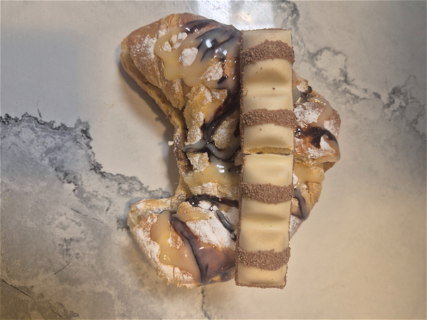 Cornetto Chiara Black and White