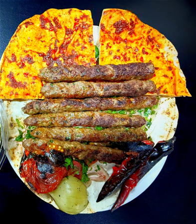 Gegrilde 4 Spies Syrische Kebab