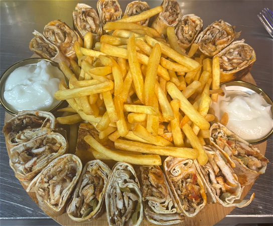 Dubbele Arabische Kipshoarma Maaltijd