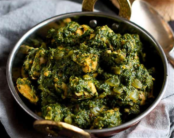 Saag chicken