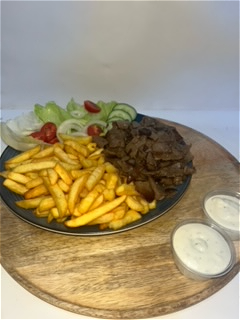 Doner met patat en rauwkost 