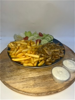 Kipshoarma met patat rauwkost 