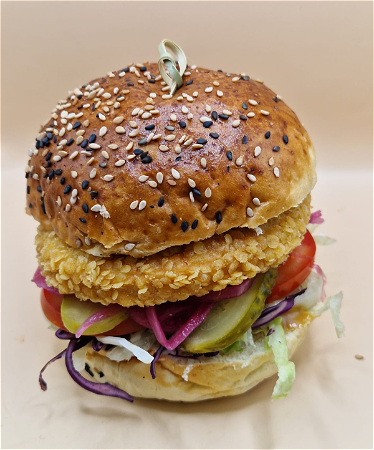 Crispy chicken burger sweet & spicy