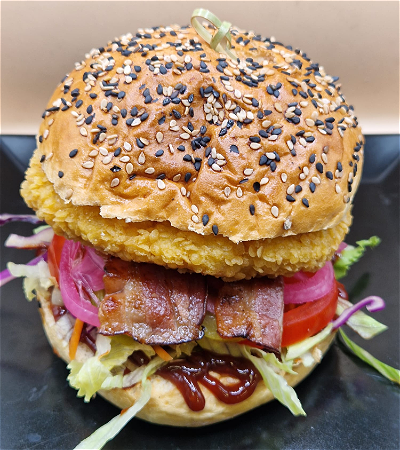 Crispy chicken burger, smokey bbq